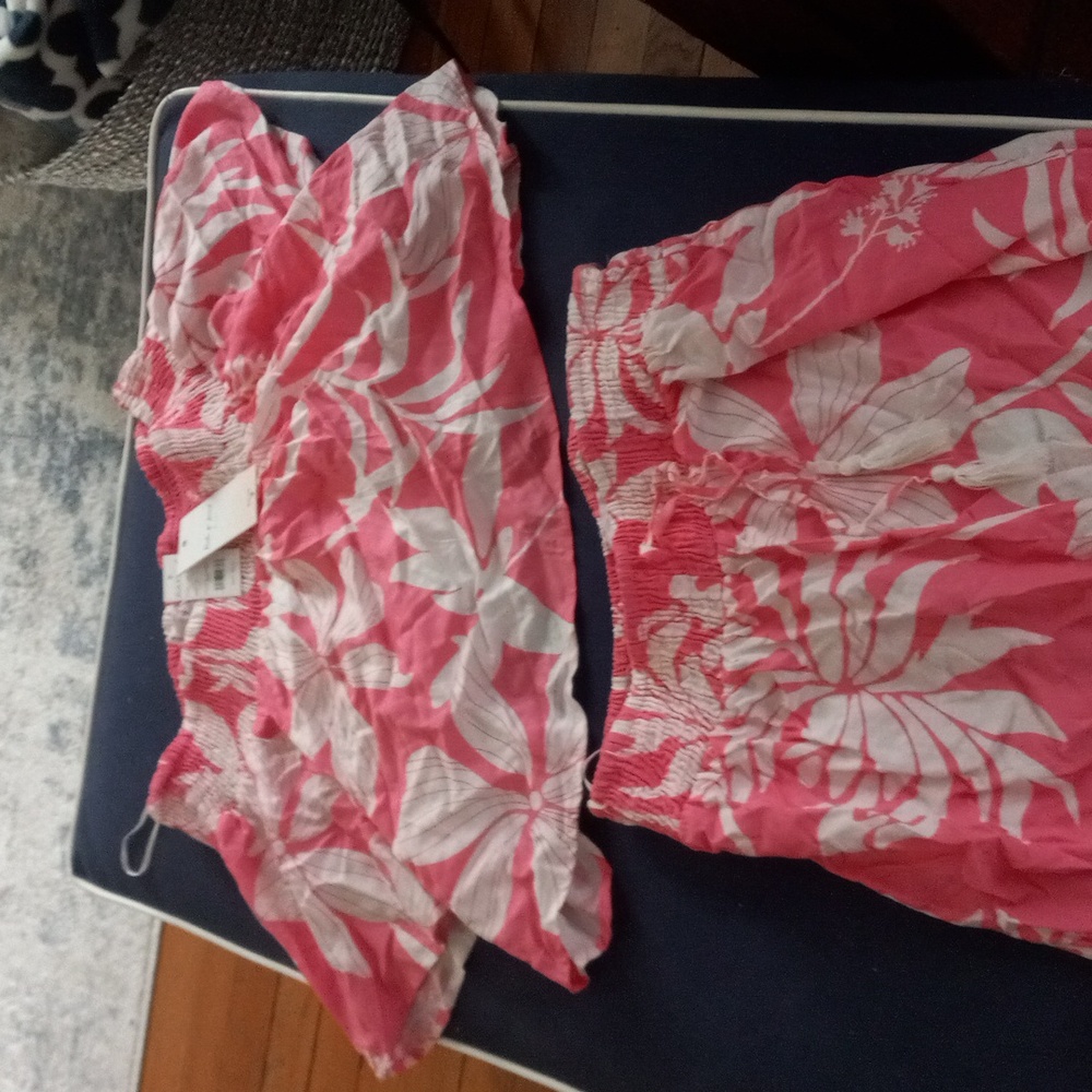 Women's two-piece tropical palazzo pants and crop top